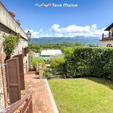 Gauguin, Terre Marine * Ameglia